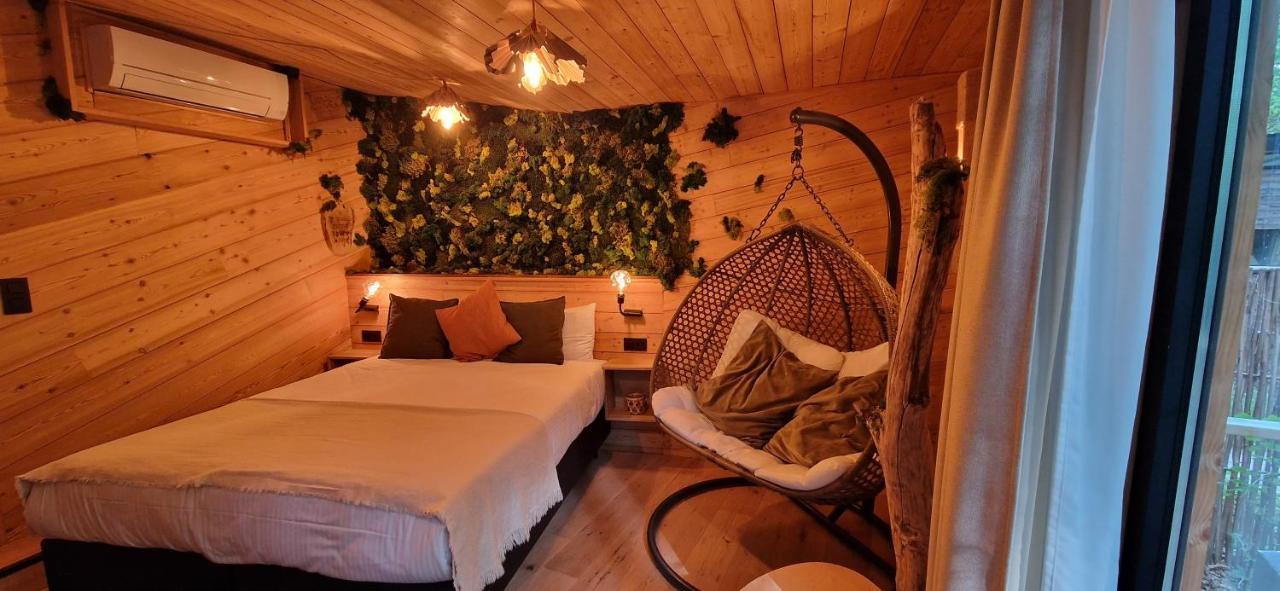 Utopia Village - Art & Nature Lodges Mons Exterior photo