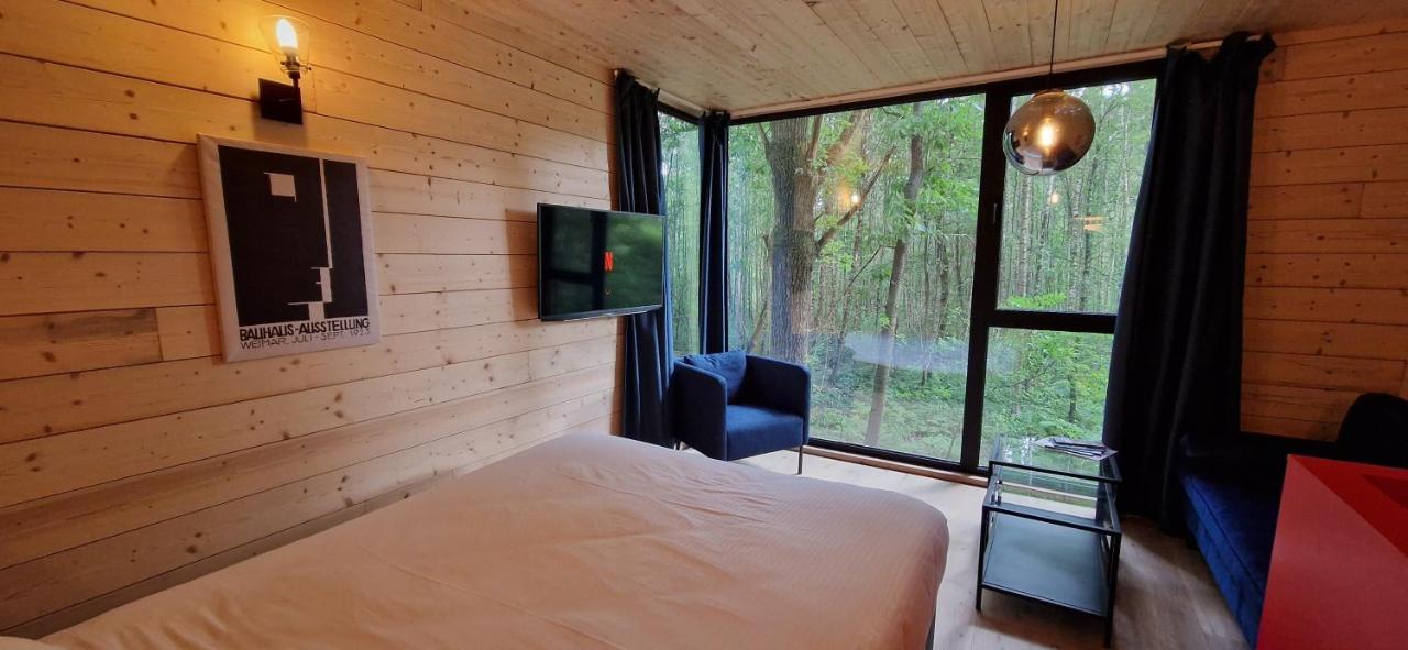 Utopia Village - Art & Nature Lodges Mons Exterior photo