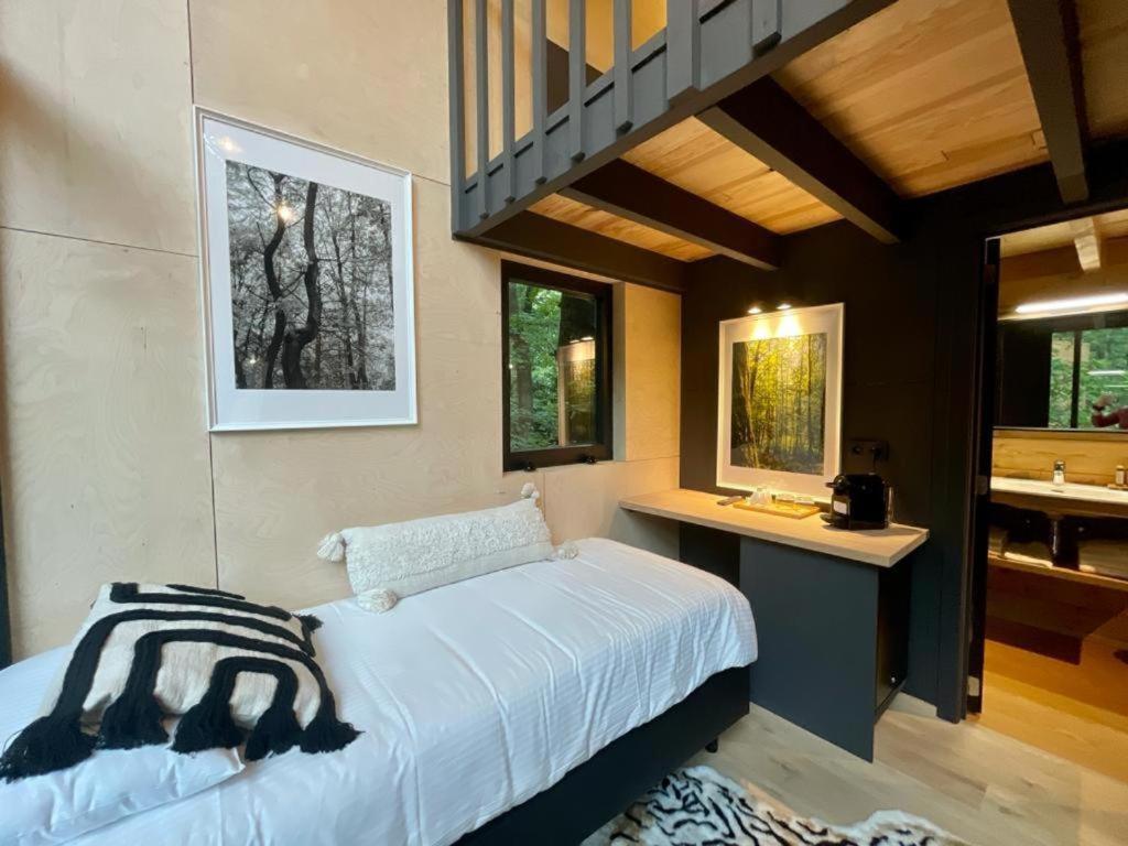 Utopia Village - Art & Nature Lodges Mons Exterior photo