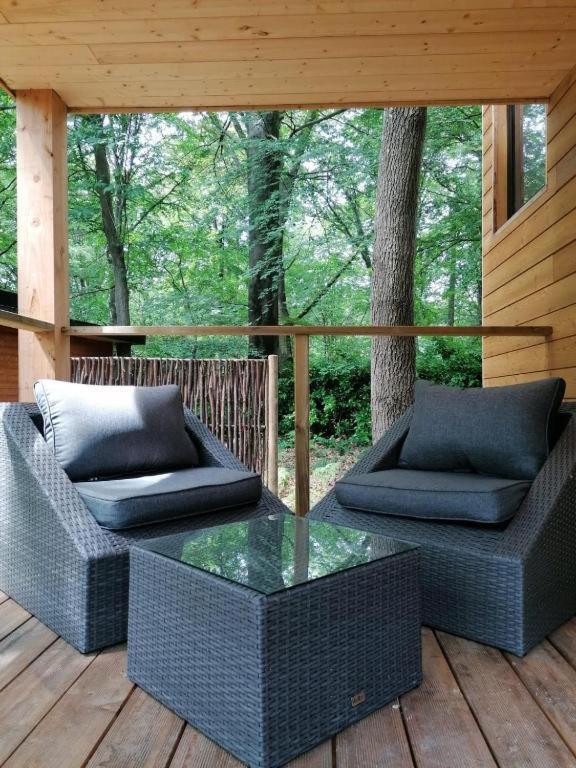 Utopia Village - Art & Nature Lodges Mons Exterior photo