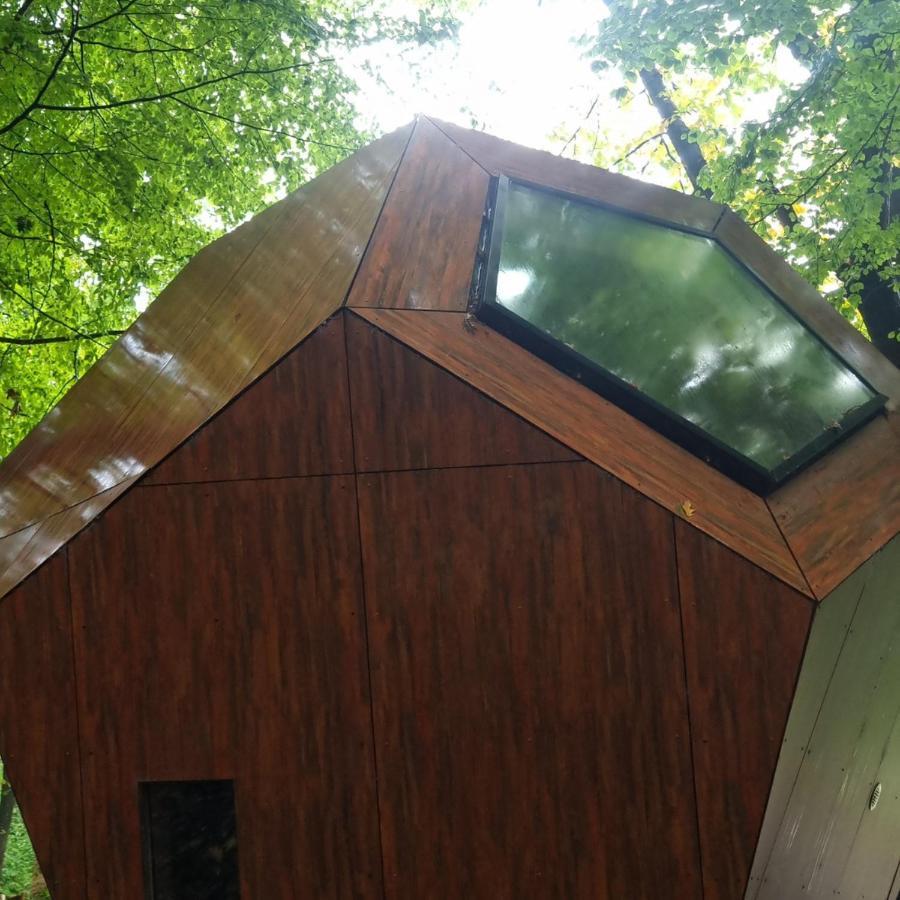 Utopia Village - Art & Nature Lodges Mons Exterior photo