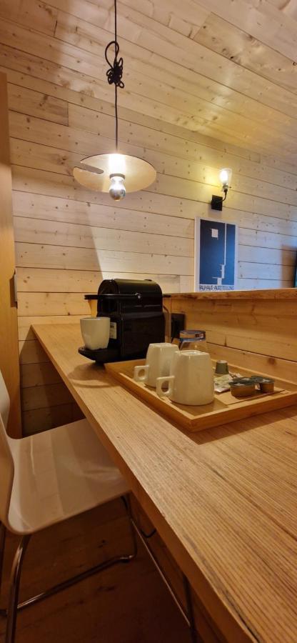 Utopia Village - Art & Nature Lodges Mons Exterior photo