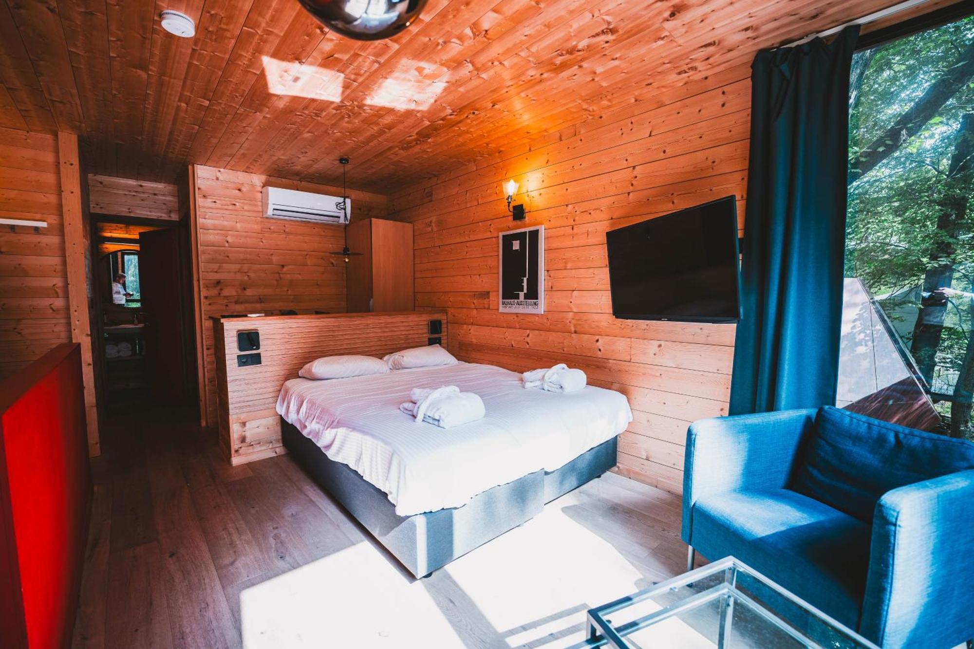 Utopia Village - Art & Nature Lodges Mons Exterior photo