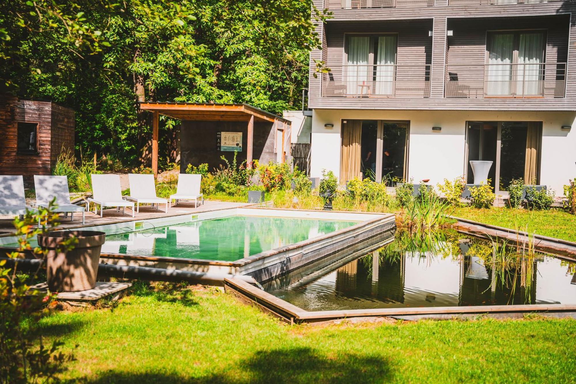 Utopia Village - Art & Nature Lodges Mons Exterior photo